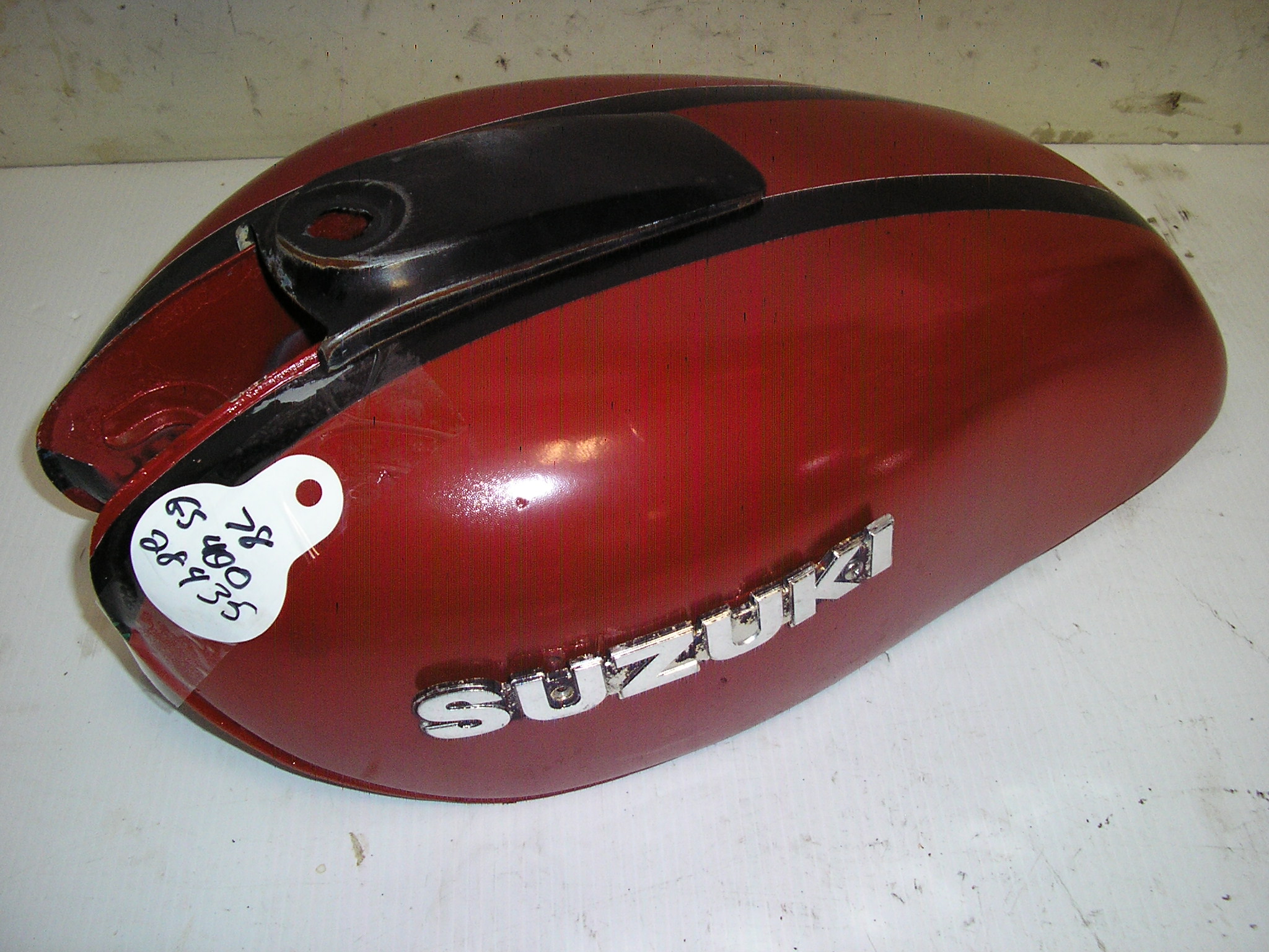 suzuki gs tank